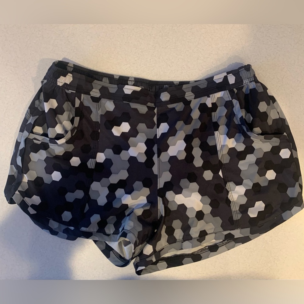 Athleta shorts size Medium
